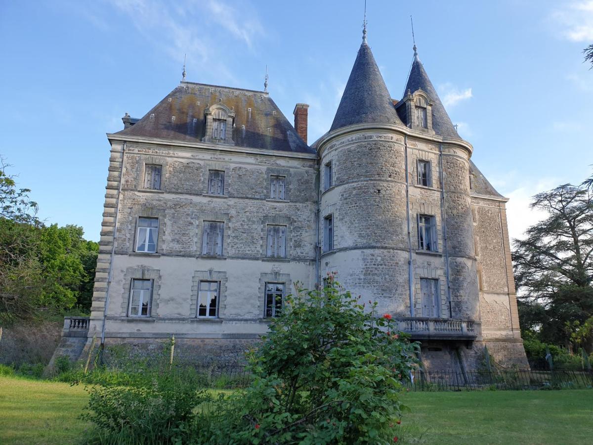 Chateau De Saint Bonnet Les Oules Exterior foto